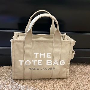 Marc Jacobs Mini Traveler Tote